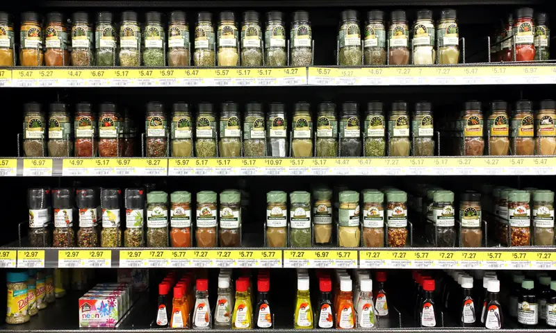 Spices and seasoning powders