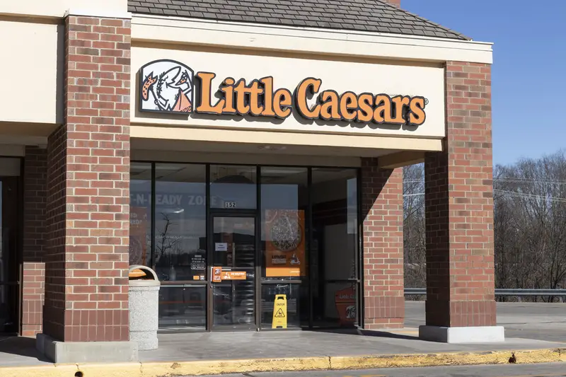 This Pizza Chain Uses The Cheapest Cheese