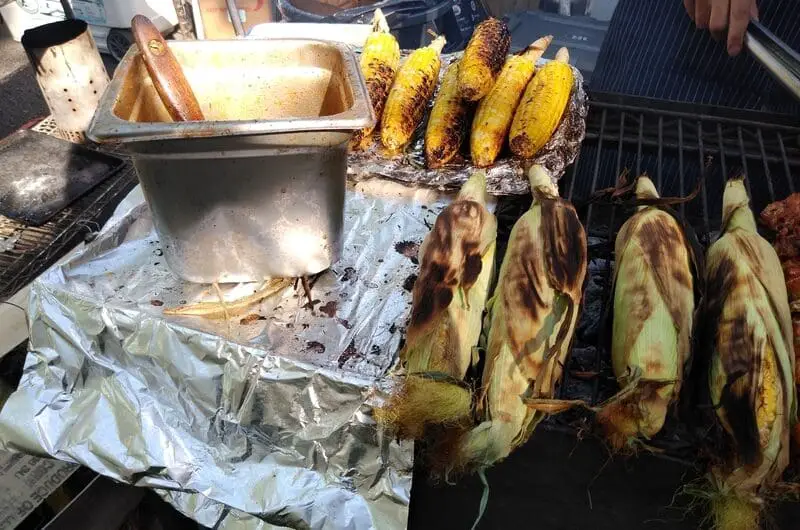 Salt-Water Soaked Grilled Corn on the Cob in the Husk